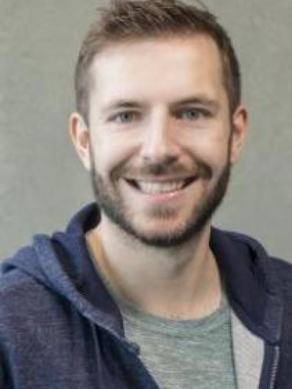 Cedric Dowling